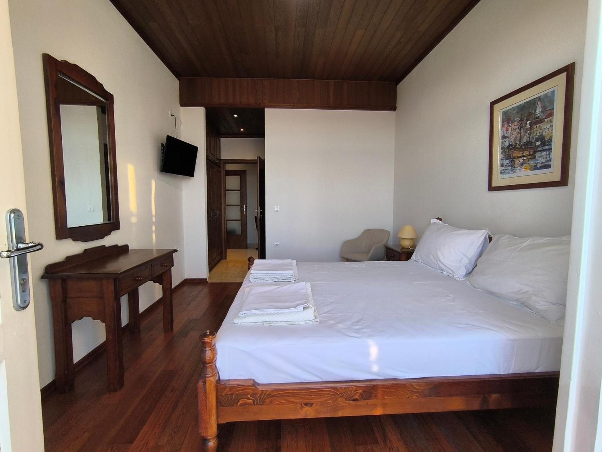 Apartments Julija Brela Luaran gambar