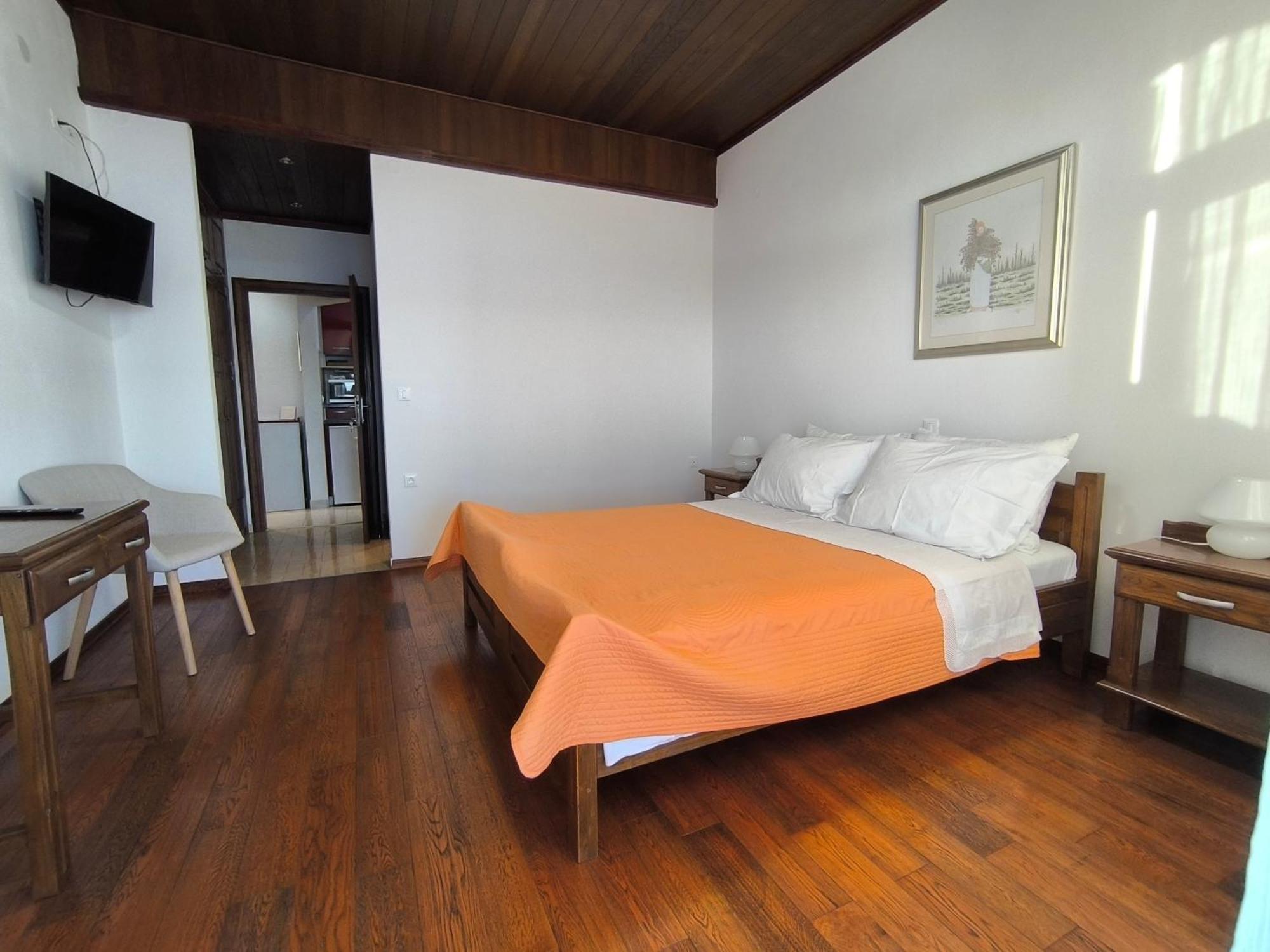 Apartments Julija Brela Luaran gambar